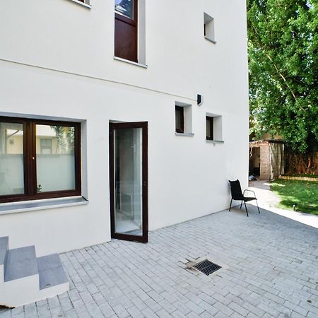 Nord-Apartment 6 I 1 Zimmer Mit Wlan & Walk-In Regendusche เบรเมอร์ฮาเฟิน ภายนอก รูปภาพ